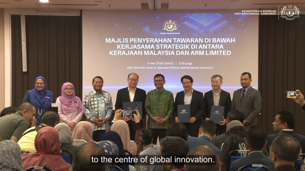Majlis Penyerahan Surat Tawaran Kepada Entiti Diluluskan di Bawah Kerjasama Strategik antara Kerajaan Malaysia dan Arm Limited dalam Industri Semikonduktor