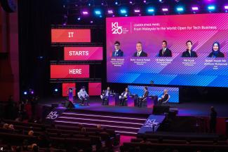 Sesi Perbincangan “From Malaysia to the World: Open for Tech Business” sempena Majlis Sidang Kemuncak KL20 2024