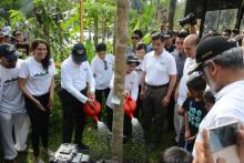 Majlis Lawatan dan Sesi Menanam Pokok sempena Hari Bumi (Earth Day)