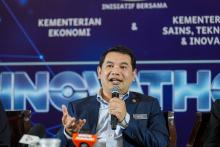 YB Rafizi Ramli, Menteri Ekonomi menyempurnakan Majlis Sidang Media dan Pelancaran Program INNOVATHON