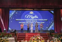 Majlis Anugerah Perkhidmatan Cemerlang (APC) Tahun 2023 & Jasamu Dikenang Tahun 2024 Kementerian Ekonomi