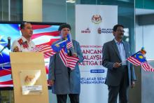 Program Langkah Integriti, Semarak Merdeka dan Penyerahan Kit 1 Rumah, 1 Jalur Gemilang
